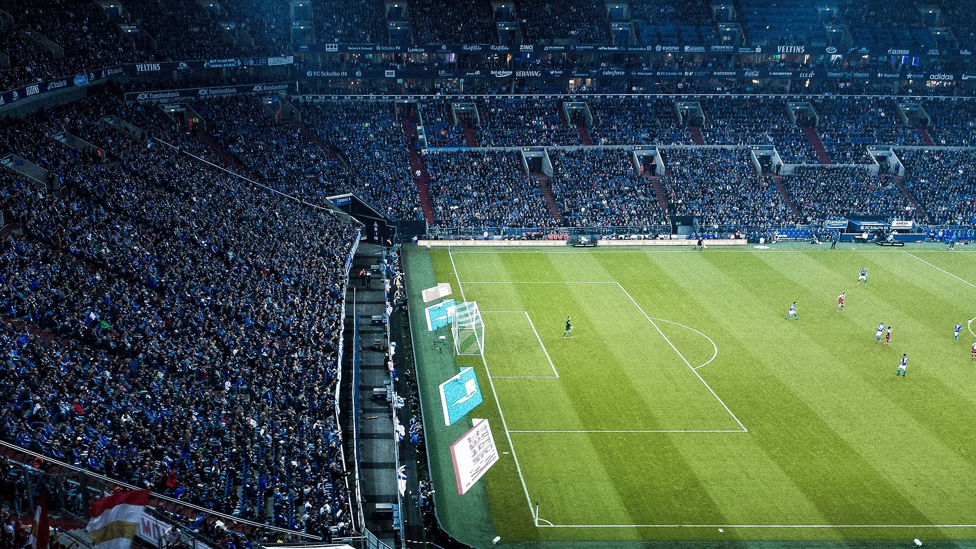 九游游戏在线玩-欧冠“黑马军团”：那些未被看好的球队逆袭成功，欧洲黑马球队